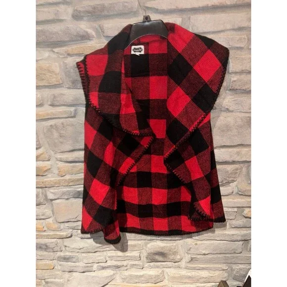MudPie One size red buffalo plaid/checkered plaid Vest - Picture 1 of 7